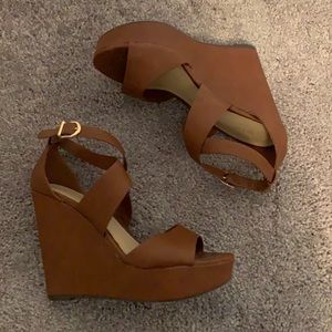 Brown wedges